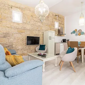 https://precioso-y-luminoso-loft-en-casco-histrico.es-andalucia.com